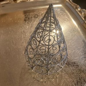 Glamorous Christmas Tree Ornament Topper in Sparkling Silver